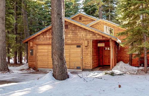 Truckee House | Happy Family Cozy Cabin