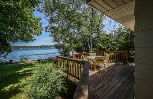 Onekama House | Happy Harbour