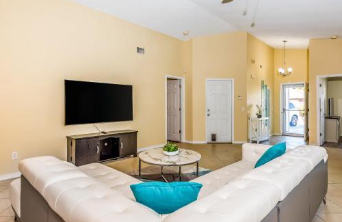 Emerald Shores House | Happy Home