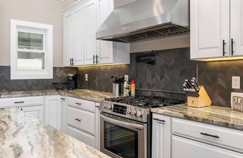 Bremen House | Happy House: 4 BR, 4 BA House in Bremen, Sleeps 12