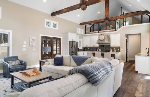 Bremen House | Happy House: 4 BR, 4 BA House in Bremen, Sleeps 12