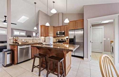 Baker City House | Happy House, Cozy! 3 Brdm, 2 Bath Home, Local Golfing 50% Off