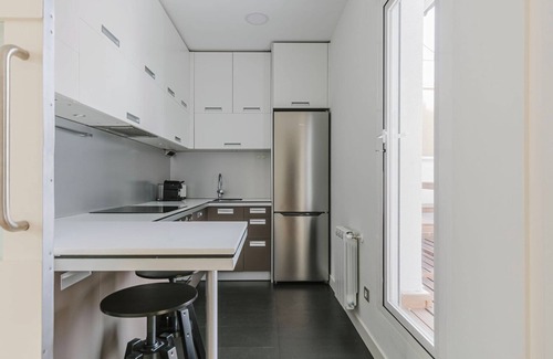 Salamanca Apartment | Happy Lista 2BR w/A/C, 5 min from El Retiro Park, by Blueground
