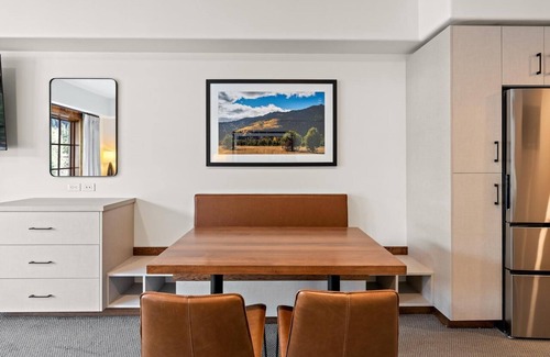 Tamarack Apartment | Happy Loon Lodge Queen Studio Condo - Tranquil Studio with Balcony