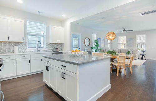 North Charleston House | Happy Ours/Mins to Park Circle, Dtwn, CHS Beach