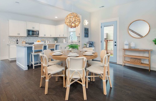 North Charleston House | Happy Ours/Mins to Park Circle, Dtwn, CHS Beach