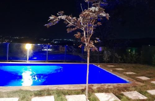 Sapanca Ski Chalet | HappyHouse Bungalov Three-Room, SW POOL with lake view, Sapanca B1