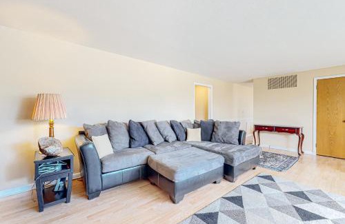 Oak Harbor House | Harbor Haven Retreat