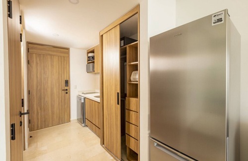 Las Glorias Apartment | Harbor Nt1611 by Moikkarentals