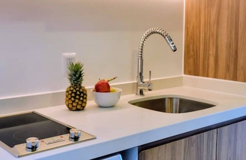Las Glorias Apartment | Harbor Nt1611 by Moikkarentals