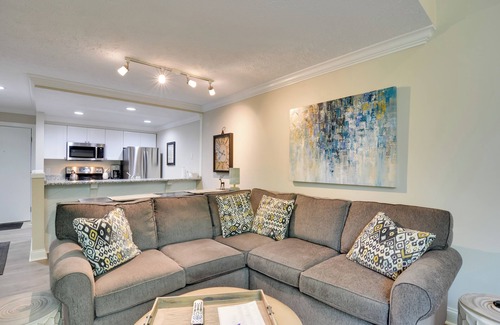 Harbor Springs Condo | Harbor Springs Condo ~ 6 Mi to Lake Michigan!