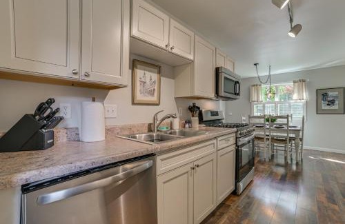 Harbor Springs House | Harbor Springs Winter Retreat about 6 Mi to Skiing!