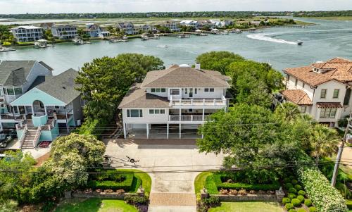 Shell Island House | Harbor Tide Estate By Sea Scape Properties