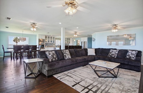 Galveston House | Harbor View Breeze