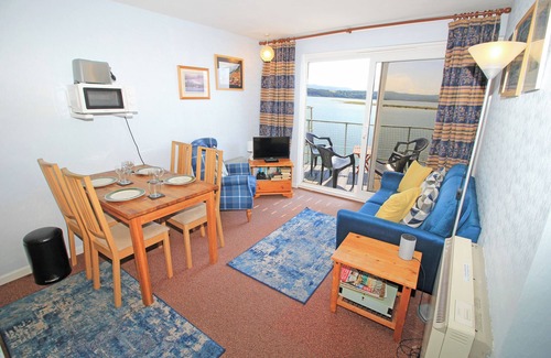 Porthmadog Cottage | HARBOUR FLAT - 12E SOUTH SNOWDON WHARF, family friendly in Porthmadog