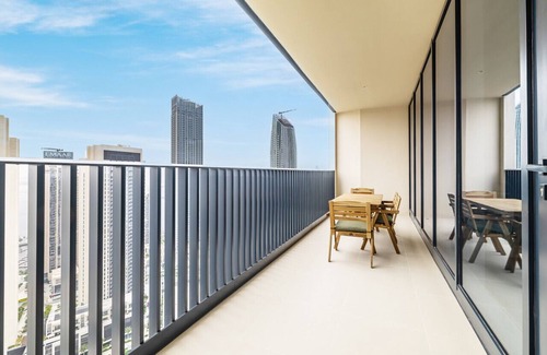 Dubai Apartment | Harbour Gate T1, 3301 | 3BD+M