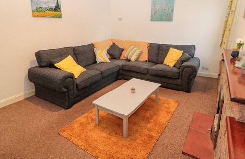 Eyemouth House | HARBOUR RETREAT, pet friendly, character holiday cottage in Eyemouth