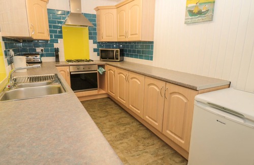 Eyemouth House | HARBOUR RETREAT, pet friendly, character holiday cottage in Eyemouth