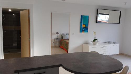 Marseillan Apartment | Harbour View Apartment
