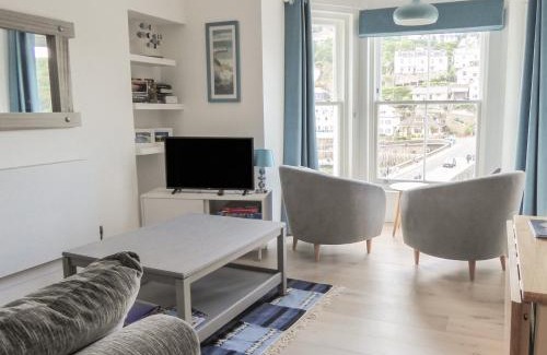 Looe Apartment | Harbour View Apartment