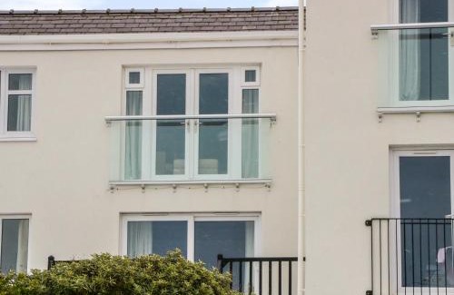 Cemaes Bay Apartment | Harbour View