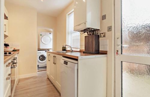 Colchester House | Harbour Walk