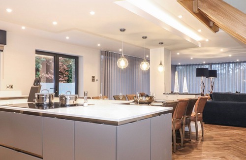 Bowness-on-Windermere House | HARE'S BREATH, pet friendly, with open fire in Bowness-On-Windermere