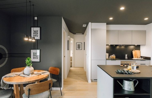 La Salut Apartment | Haring - 2 bedrooms in Gràcia