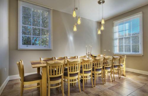 Ipswich House | Harkstead Hall By Group Retreats