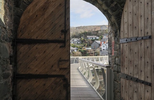 Harlech Cottage | HARLECH APARTMENTS - GWERN, romantic in Harlech