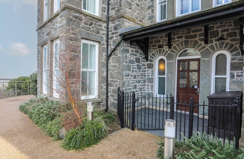 Harlech Cottage | HARLECH APARTMENTS - GWERN, romantic in Harlech
