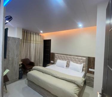 Shimla Hotel | Harmony Heights