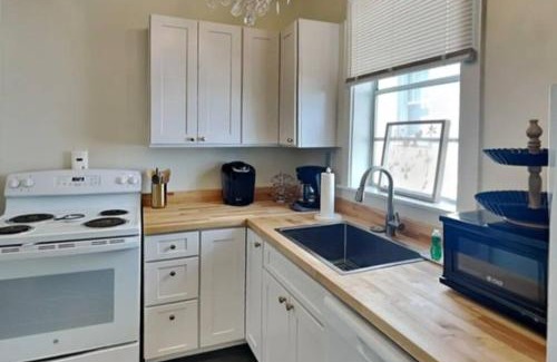 Thomas Square Apartment | Harmony House