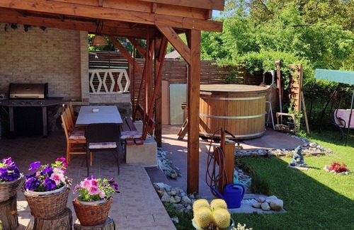 Miskolc-Tapolca Apartment | Harmony of romance and nature for two, in a double bedroom