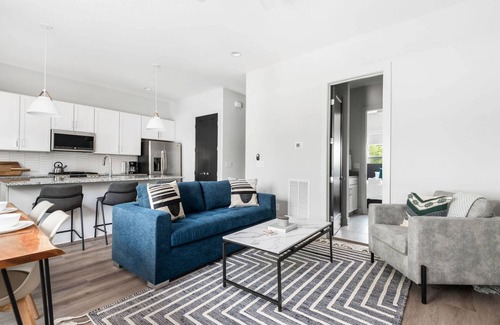 Parkwood Estates Condo | Harmony One ~ Combination Listing of Two 4BR Units Side-By-Side with Adjacent Private Rooftop Decks