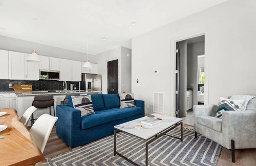 Parkwood Estates Condo | Harmony One ~ Combination Listing of Two 4BR Units Side-By-Side with Adjacent Private Rooftop Decks