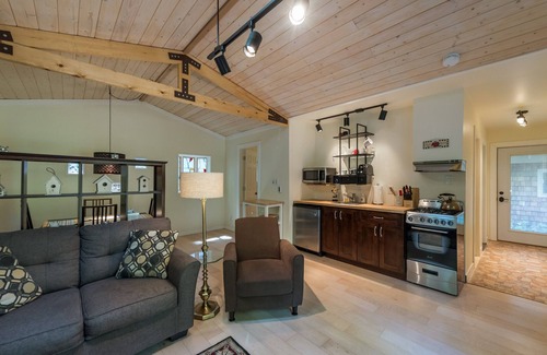 Point Roberts Cottage | Harmony Park Cottage at amazing Lily Point - Point Roberts Wa.