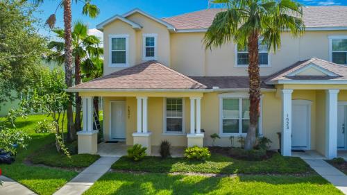 Four Corners House | Harmony