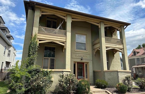 Evansville Apartment | Harrison B "TH-B"