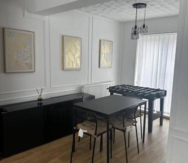 Hartlepool House | Hartlepool - House - Sleeps 5 - Parking