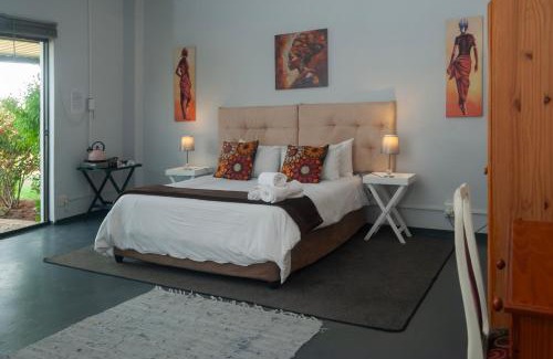 Krugersdorp Bed & Breakfast | Hartley Manor Guest House