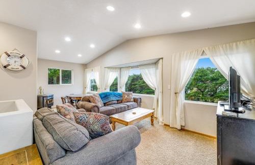 Rockaway Beach House | Harvey's Nedonna Nest