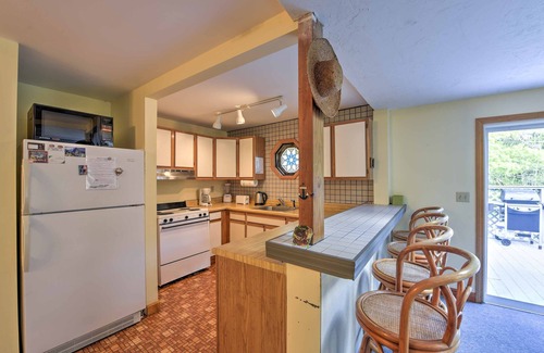 Northwest Harwich Cottage | Harwich Cottage - Near Cape Cod Rail Trail & Beach