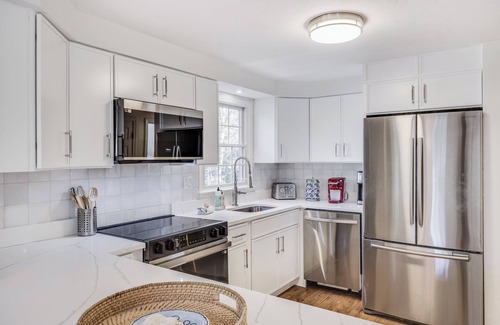 Northwest Harwich House | Harwich Getaway, Harwich Getaway with Hot Tub