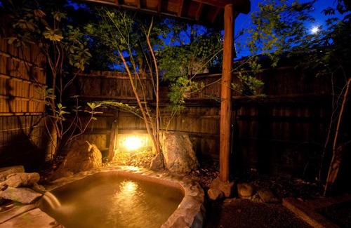 Yufuin Onsen Hotel | Hatago Kounokura