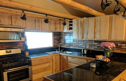 Fishhook House | Hatcher House - Hatcher Pass / Downtown Palmer