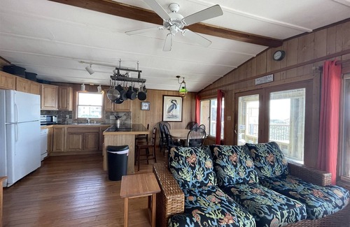 Hatteras Cottage | Hatteras Jack Oceanfront Cottage with a great ocean view!