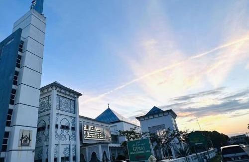Kampung Ulu Takir House | HAURA Homestay Seberang Takir BBQ