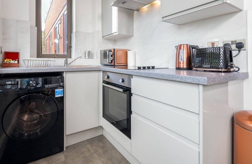 Perry Barr Apartment | Haus Apartments 1 Bed with Parking