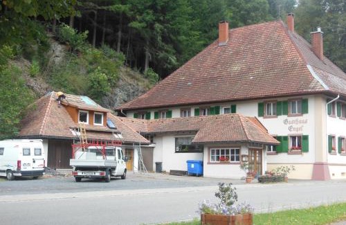 Utzenfeld House | Haus Barnabas im Engel, Gasthaus Engel